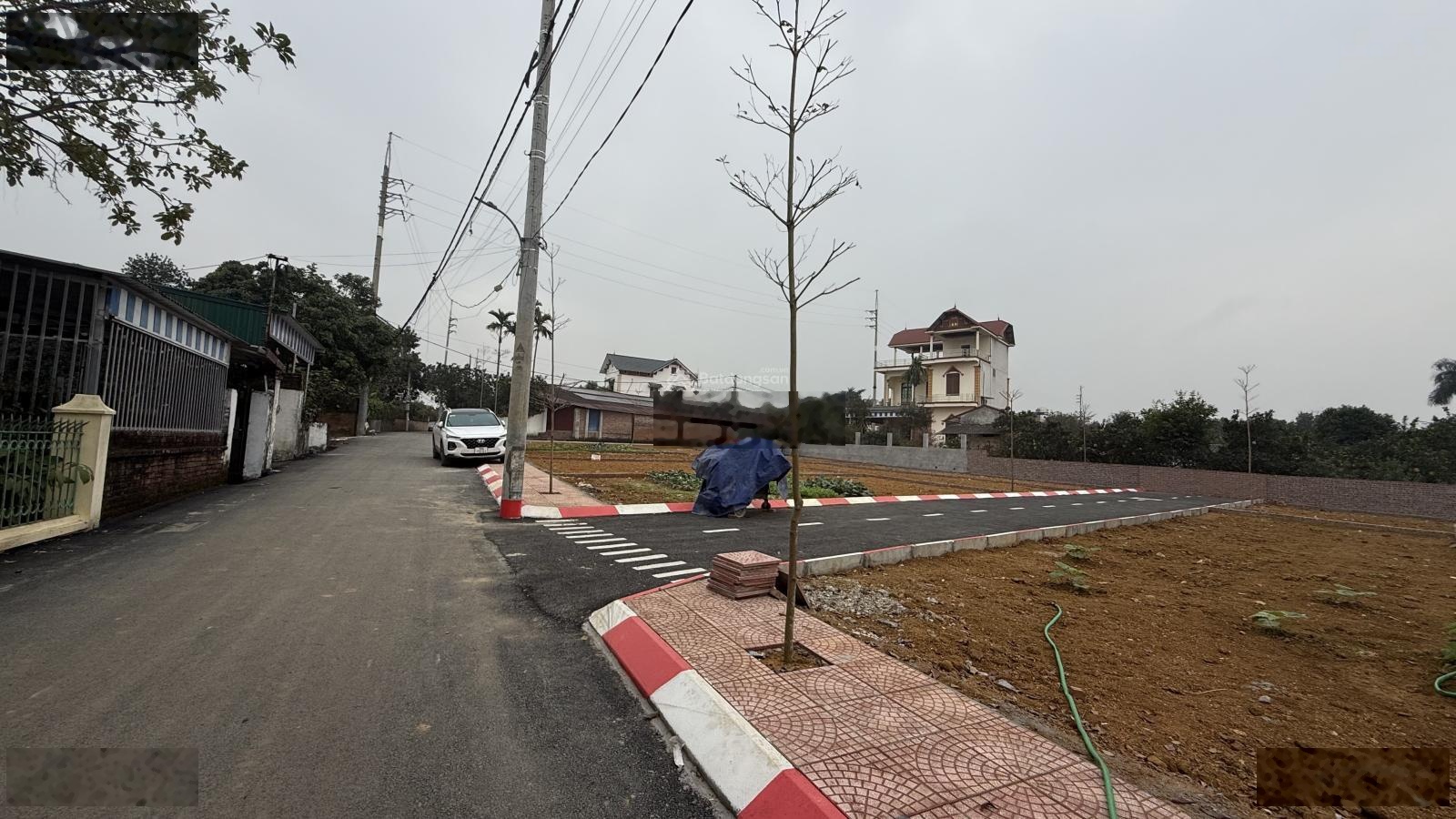 Nhỉnh 3 tỷ có 100m2 full thổ- đất gần khu CNC Hoà Lạc