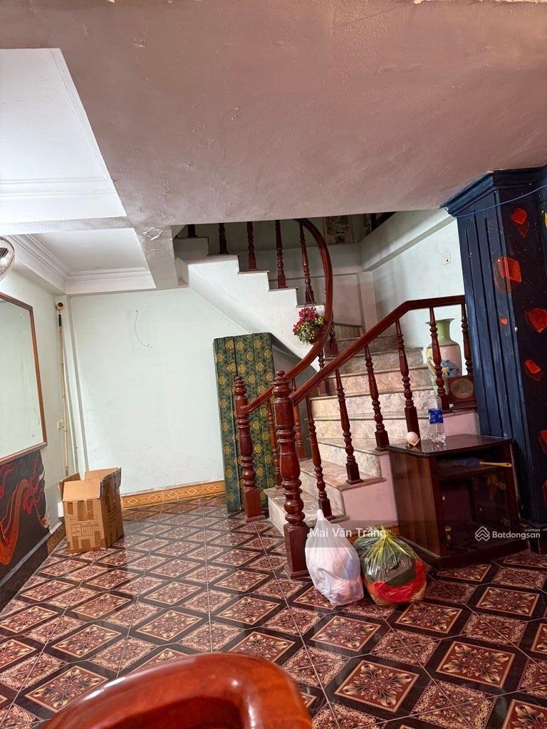 Bán nhà ngõ 20 mỹ đình 2, 8.95 tỷ- dân xây 6 tầng,ô tô 5 tạ vào nhà,20m ra ô tô tránh