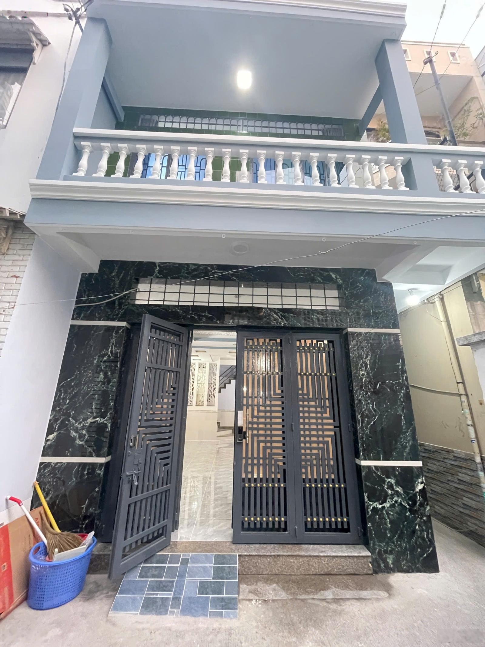 Bán nhà ngang 4.5m, hẻm đẹp sát MT Âu Dương Lân P3-Q8