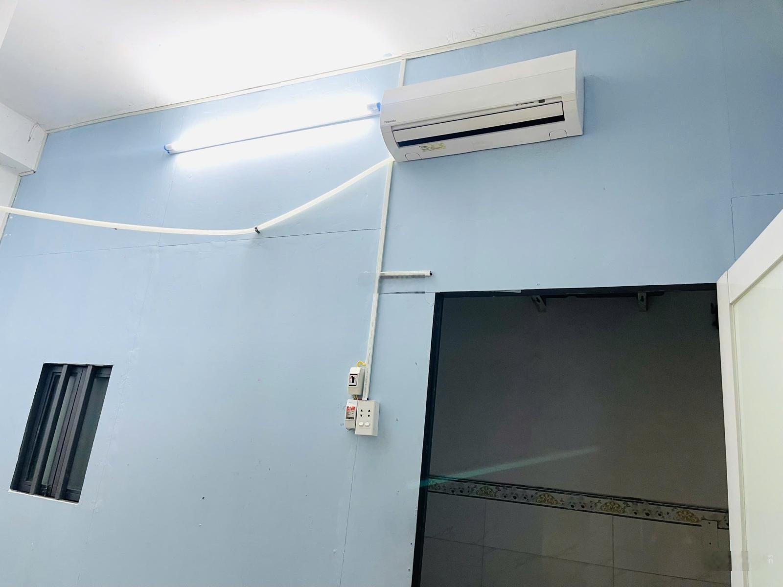 Cho thuê phòng trọ Sinh Viên giá rẻ mặt tiền đường Lê Trọng Tấn, gần Trường Đại Học Công Thương