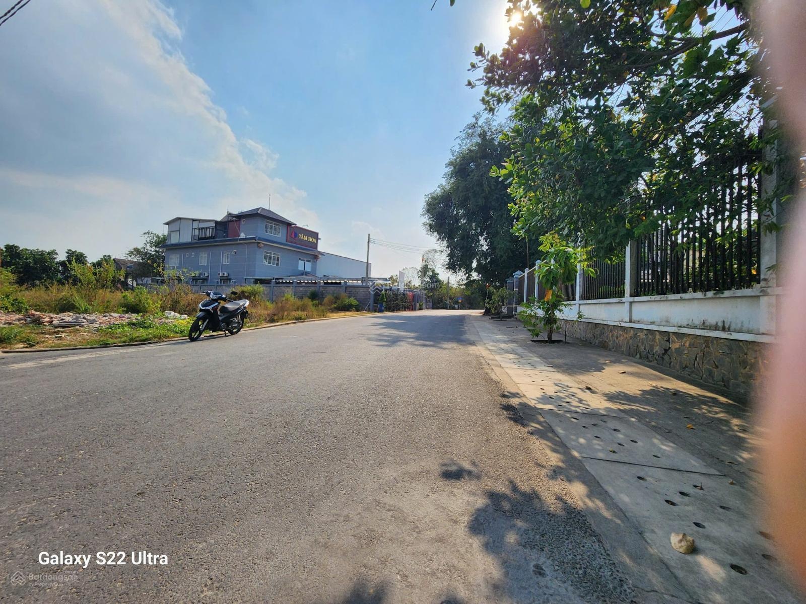 Định Hòa lô góc siêu thoáng đẹp mặt tiền nhựa 8m chỉ 3.2 tỷ diện tích 5.5x20 Nở hậu 9.5m thổ cư 78m