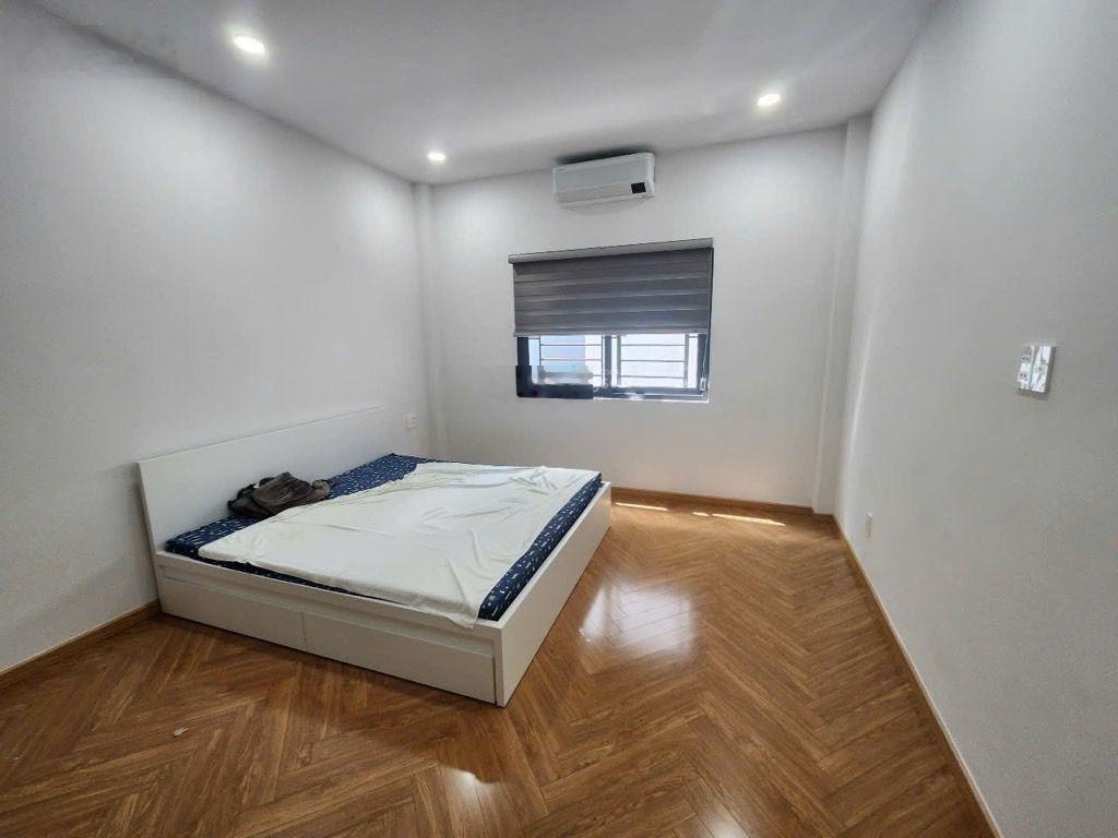 Siêu phẩm Nhà mới sát Lê Văn Lương Q7, nhỉnh 6 tỷ, 61m2 ngang 4m, 2 tầng, Vào ở Ngay. NT cao cấp