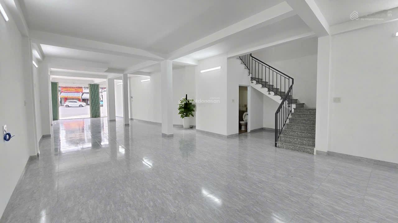 Nct 1056 bán nhanh nhà 3 tầng mặt tiền kinh doanh phước hải, nha trang