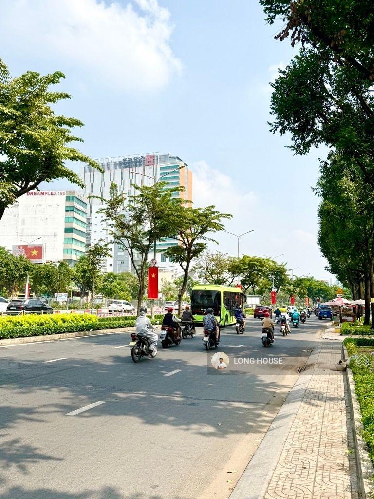 Khu vip p.17 bình thạnh - mặt tiền điện biên phủ, căn góc -ngang lớn, chỉ ~ 200tr/m2.