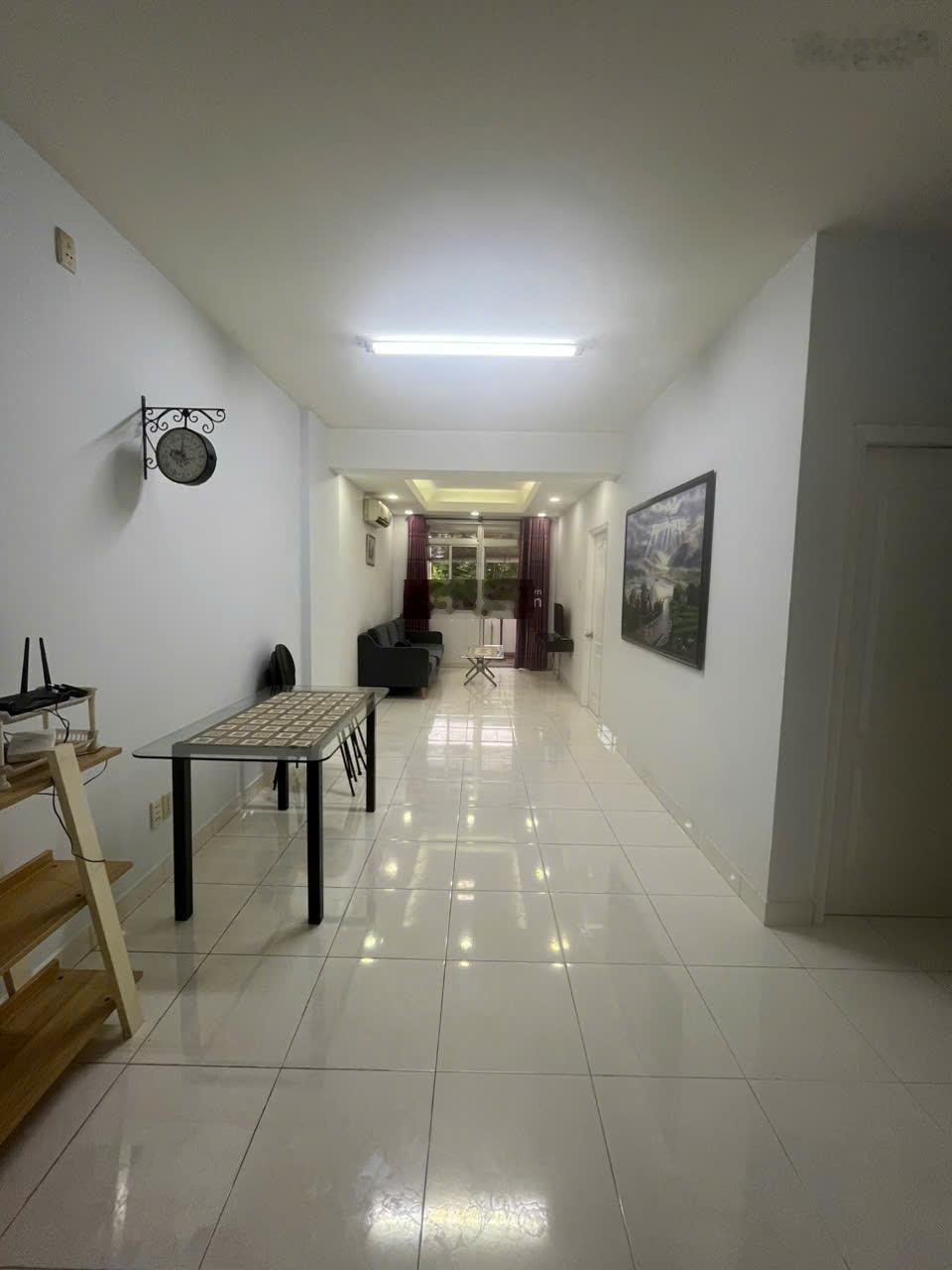 Cho thuê căn hộ 2PN Hưng Vượng 2, Phú Mỹ Hưng, Giá 11tr/ tháng