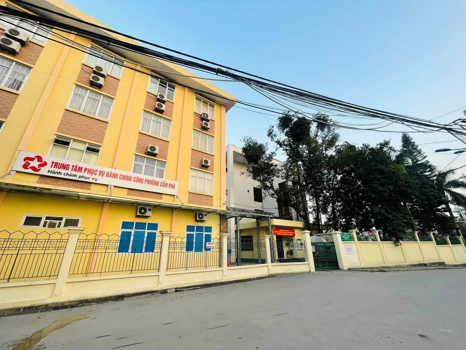 Bán nhà 3 tầng Cẩm Trung, ngõ hành chính công, 107m2, mặt tiền 5m, ngõ ô tô tận nơi