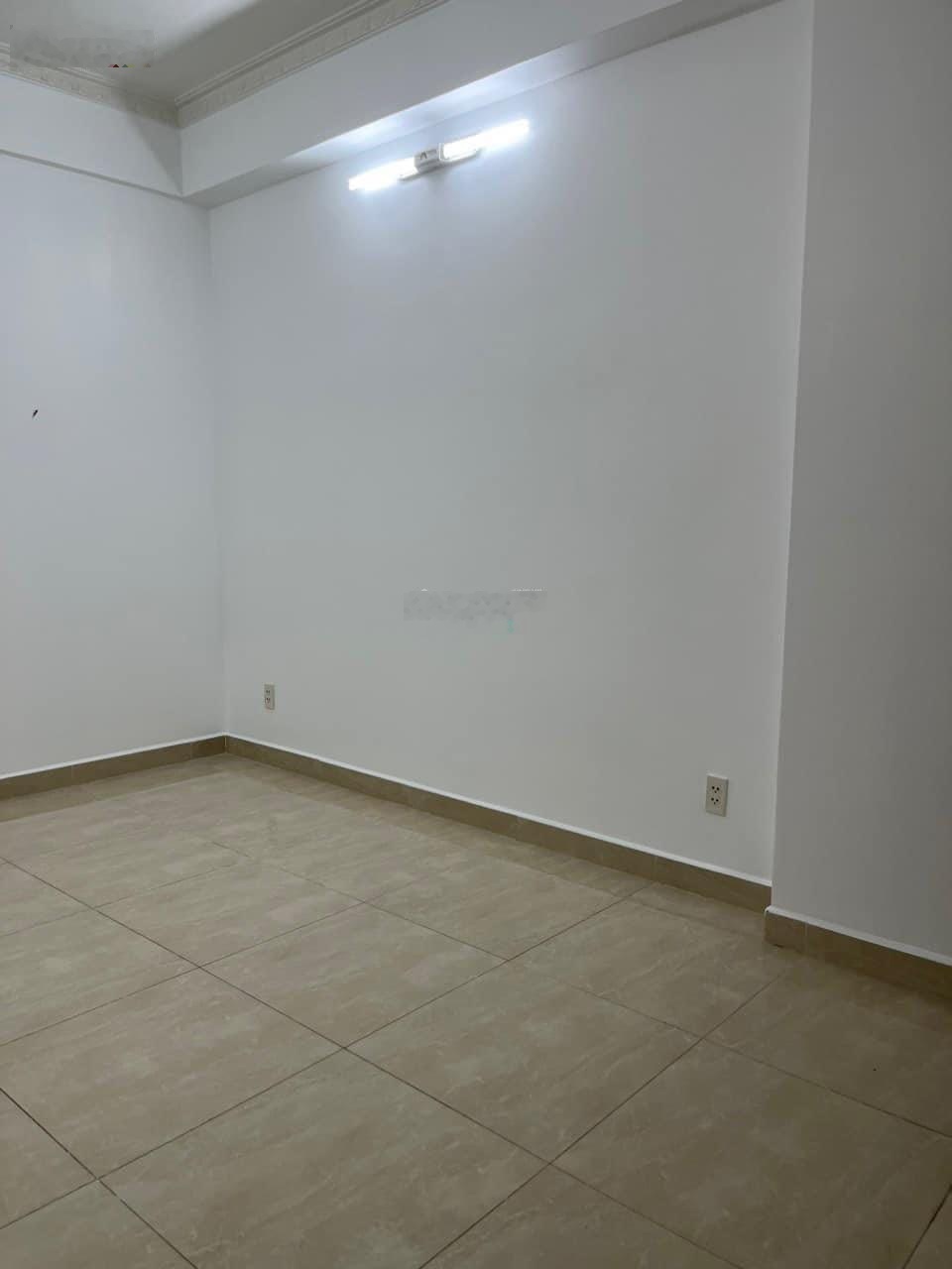 Cần cho thuê căn hộ The CBD 2pn 2WC giá 9tr/tháng LH: 0909167641 Nhung