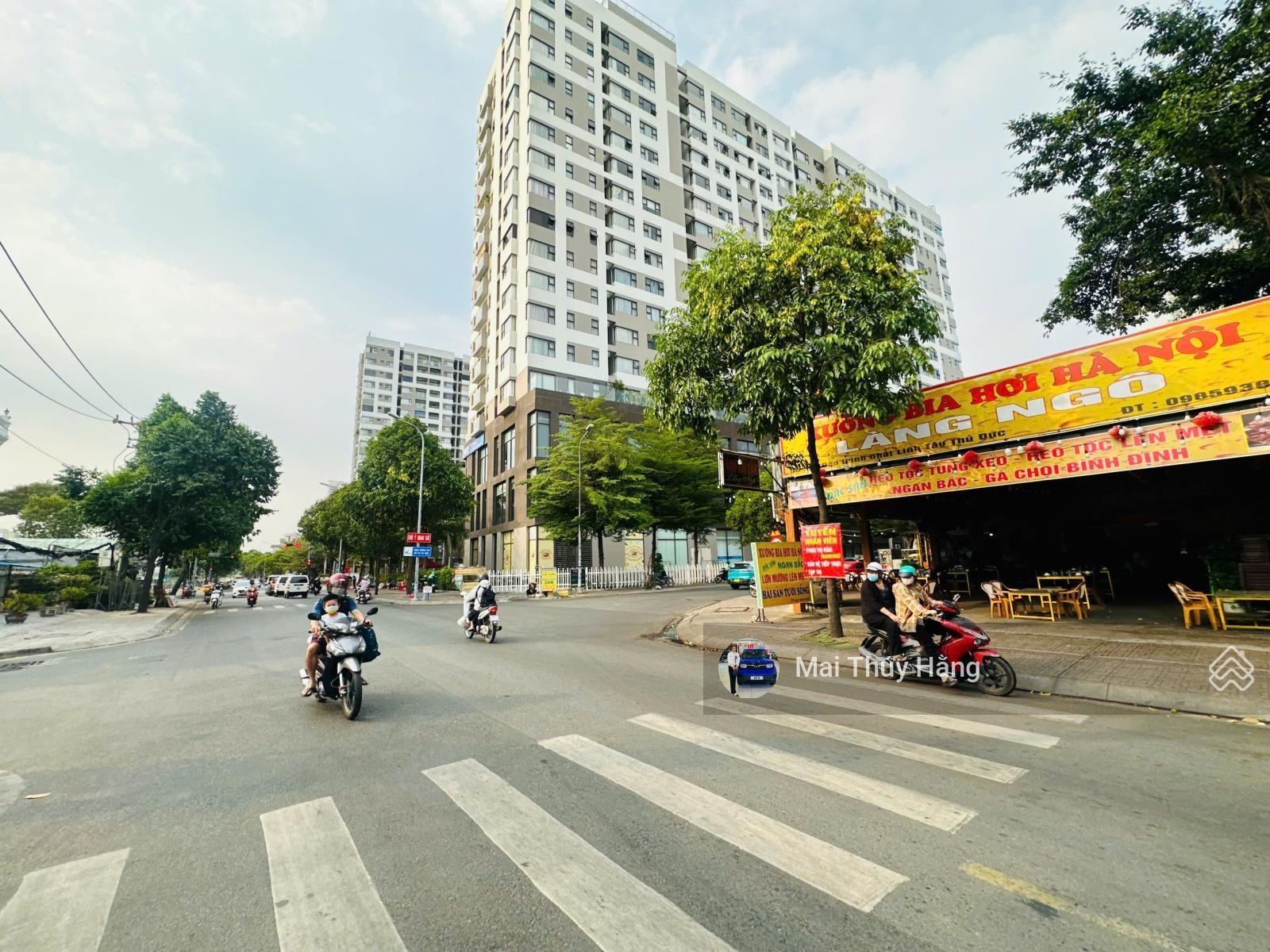 Duy nhất 1 lô ngay Phạm Văn Đồng đường ô tô né nhau full thổ, không lộ giới ngang 5m, xây hầm+5tầng