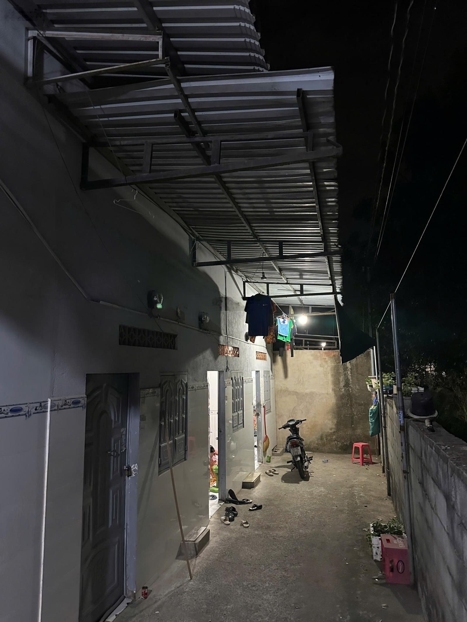 Bán dãy trọ 296.8m2 sát khu tái định cư Cường Thuận. khai thác dòng tiền sẵn (16tr/tháng)