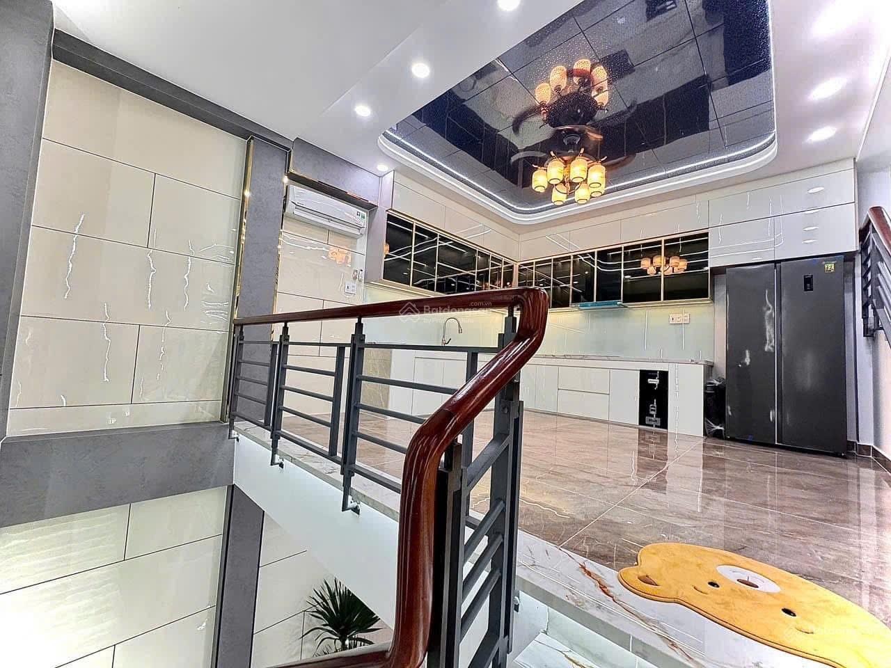 Nhà 5 tầng mới, đẹp, thang máy, NT xịn - Nguyễn Phúc Chu - 66m2, ngang 6m, HXH - 13tỷ3