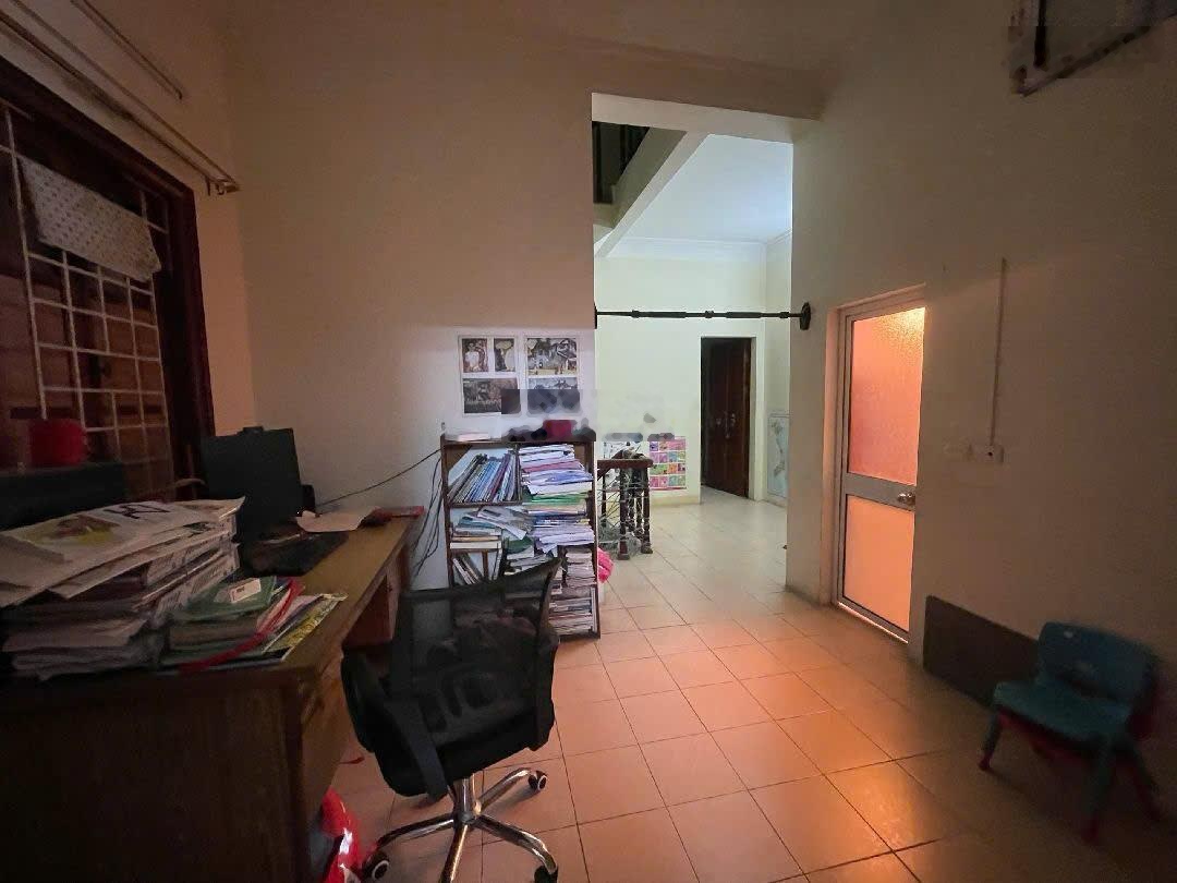 Siêu phẩm lô góc 3 thoáng ô tô tránh nhau 20m ra mặt phố Huy Du khu VIP Nguyễn Đổng Chi