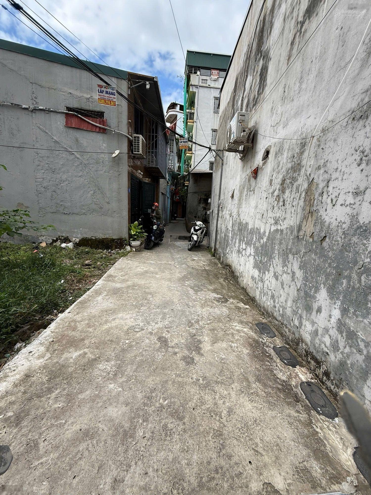 Bán mảnh đất đẹp phố Đông Thiên mặt tiền khủng 13,3m nở hậu phù hợp xây CCMN dòng tiền