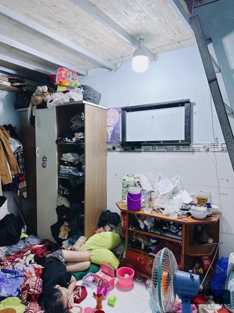 Chỉ 5 tỷ 500 - 73.6m2 - Hẻm 1/ Đoàn Văn Bơ, Q4 giá rẻ - không giải toả