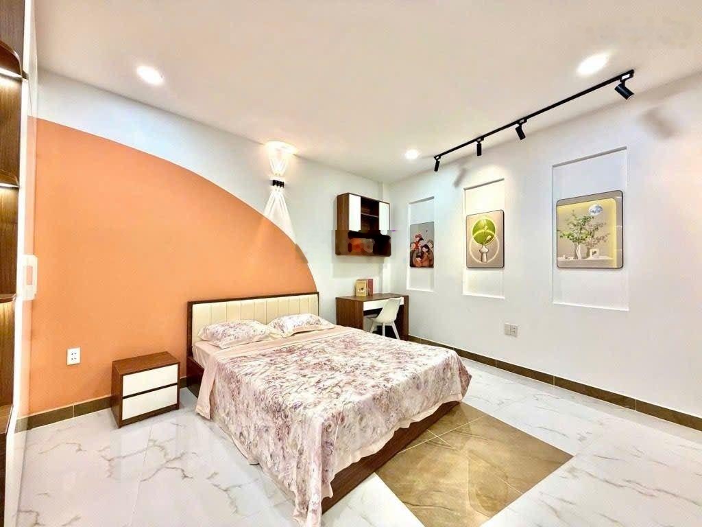 Chỉ cần 6tỷ... mặt tiền thụt phú nhuận | ~ 40m | 4tầng | ôtô đỗ cửa gần cv gia định s.bay