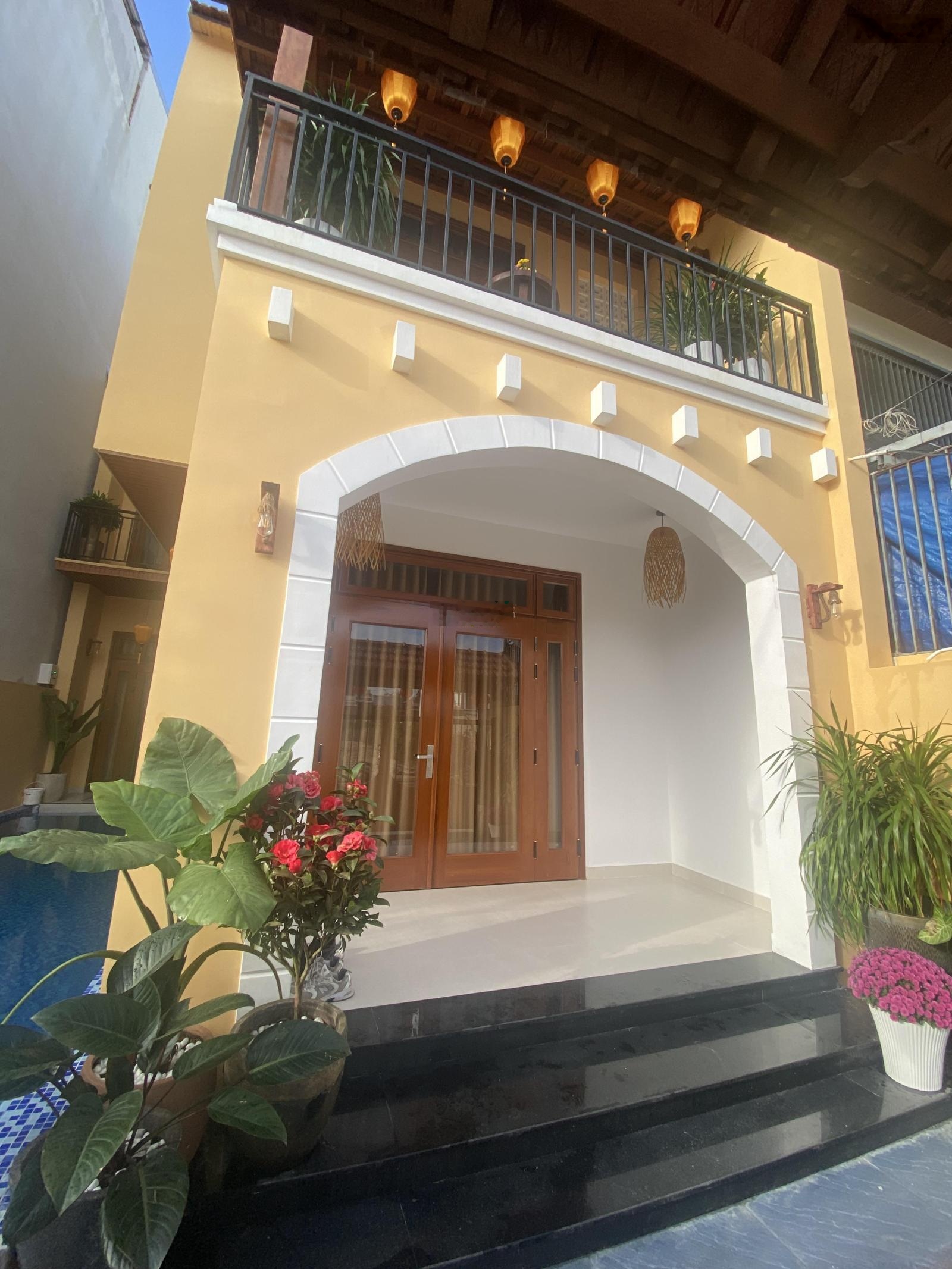 Cần bán căn villa mới xây 4pn hồ bơi rất đẹp gần biển Tân Thành chỉ 9 tỷ, LH: 0936325884