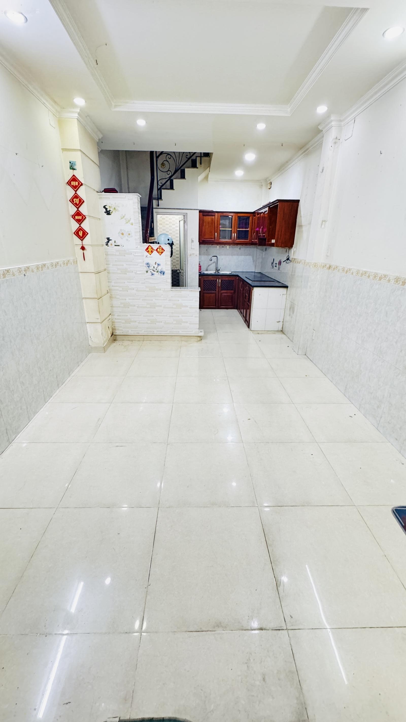 Bán nhà hẻm 222/23 đoàn văn bơ 5 tầng 3 phòng ngủ quận 4