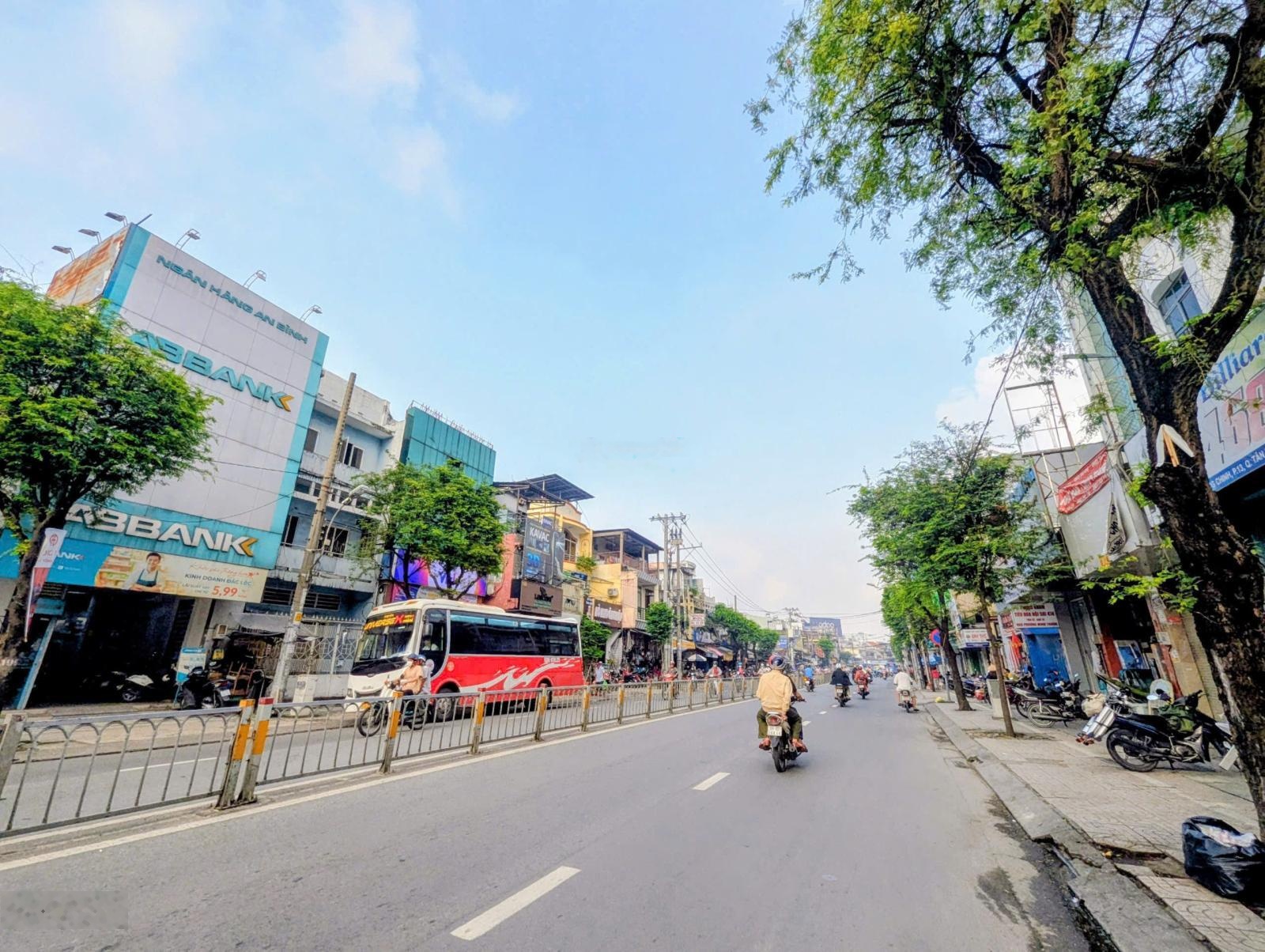 GIÁ NHÀ NƯỚC - Phúc Long Thuê. Góc 2MT 6m Trường Chinh. Dài 28 NH. CN 223m2. HĐT 180tr. Giá 48.6 tỷ