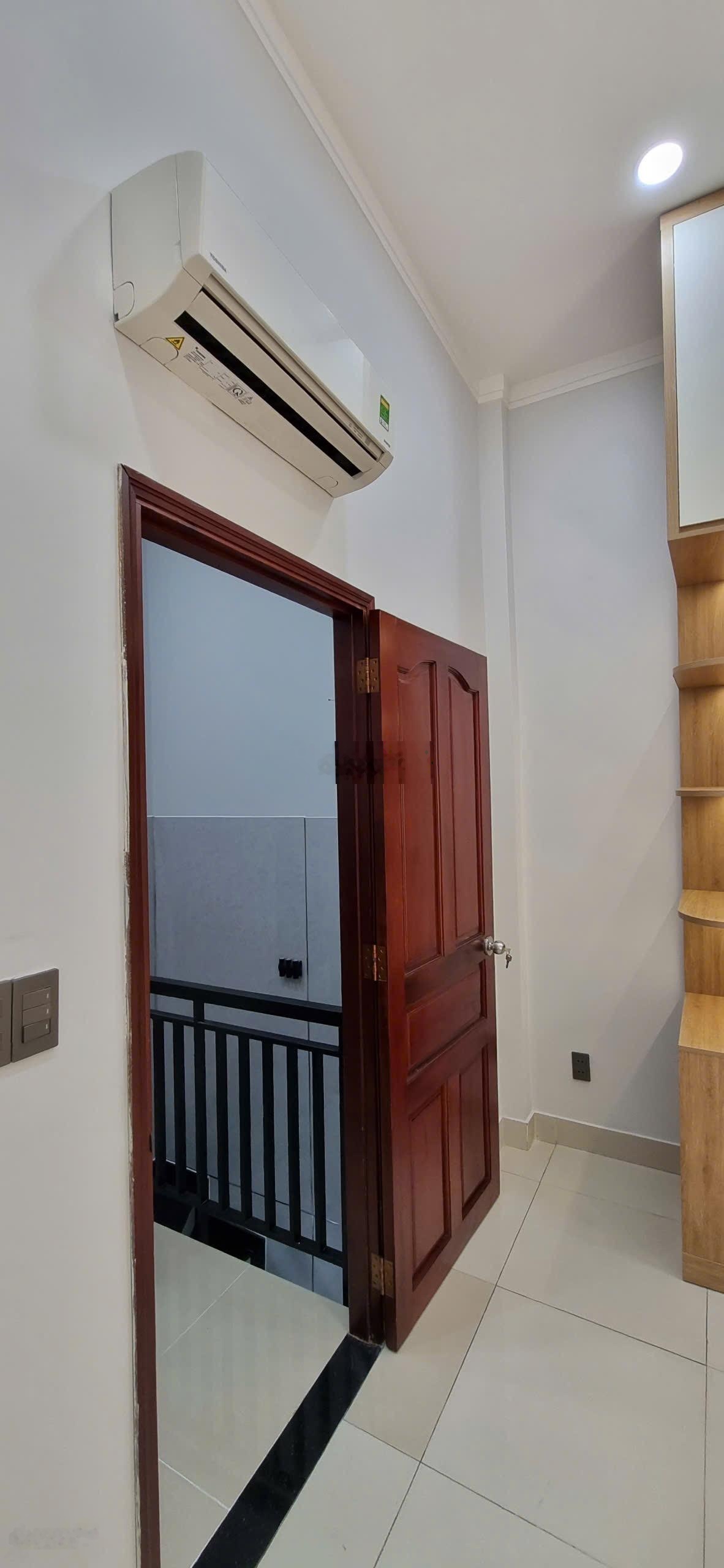 Hiếm! Cho thuê nhà đẹp Phú Định- 2 tầng có ban công 2PN2WC- Nhà mới nội thất đẹp- 3.6x10.5 -8tr