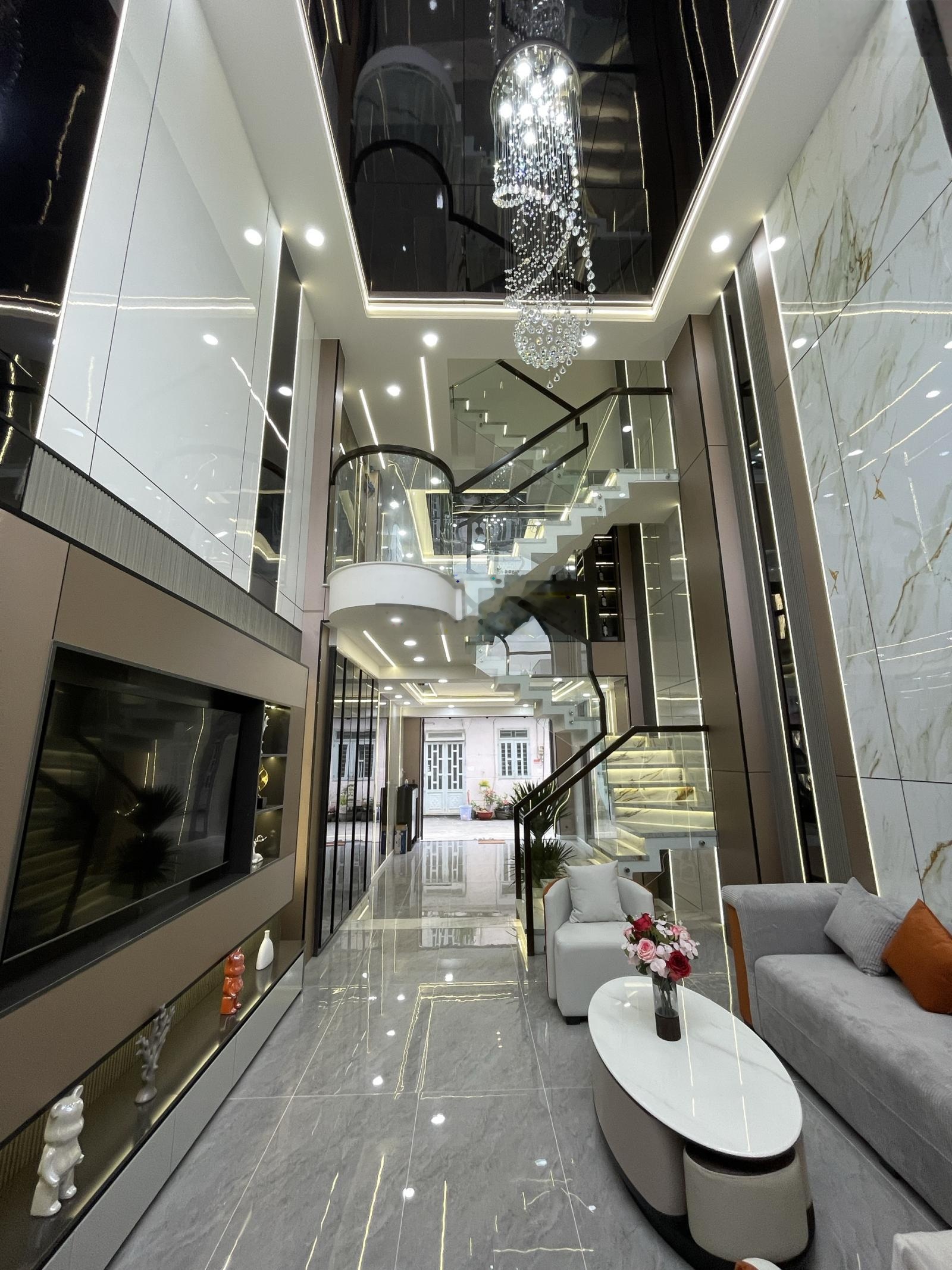 Nhà xây mới full nội thất đường TX25 Quận 12 - oto đậu cửa - hơn 6 đồng