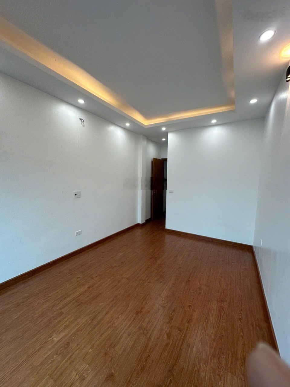 Quá rẻ 4 tỷ có ngay nhà ngã tư trôi - DT 40m - Nhà ô tô đỗ cổng, diện tích to - Liên hệ 0384933891