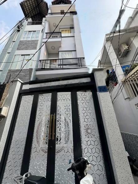 74.2m2 đất hiện hữu nhà P4, Q8, 3 lầu ST đúc hoàn công đủ giá 7tỷ8 còn TL