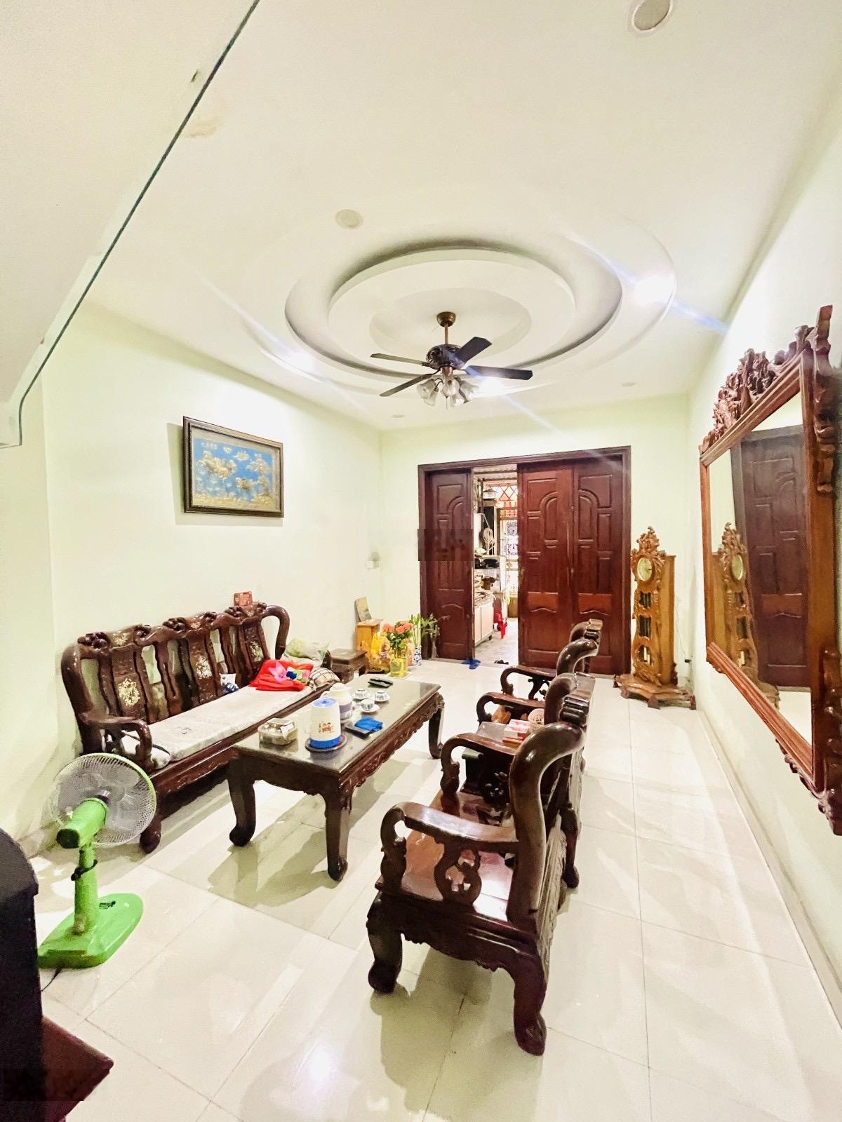 Giảm sâu 400tr- nhà 2 mặt tiền - hẻm 7m -80m2 - nhà 3 tầng - ngay kdc vĩnh lộc - hẻm thông sầm uất