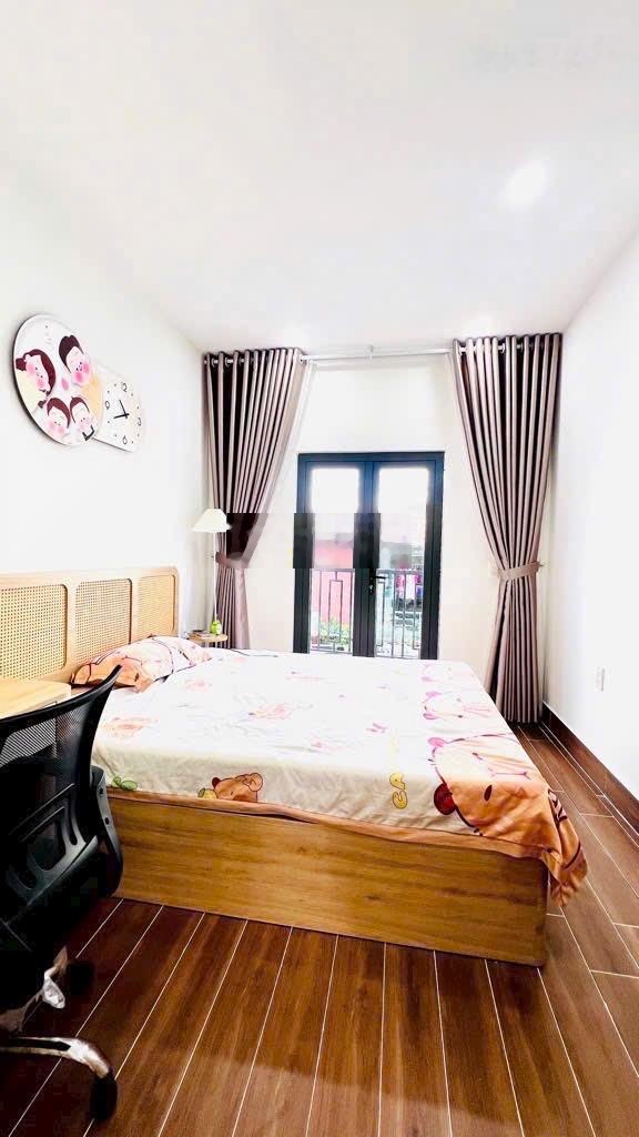 Nhà phố xây mới - gần vincom nam long - quận 7