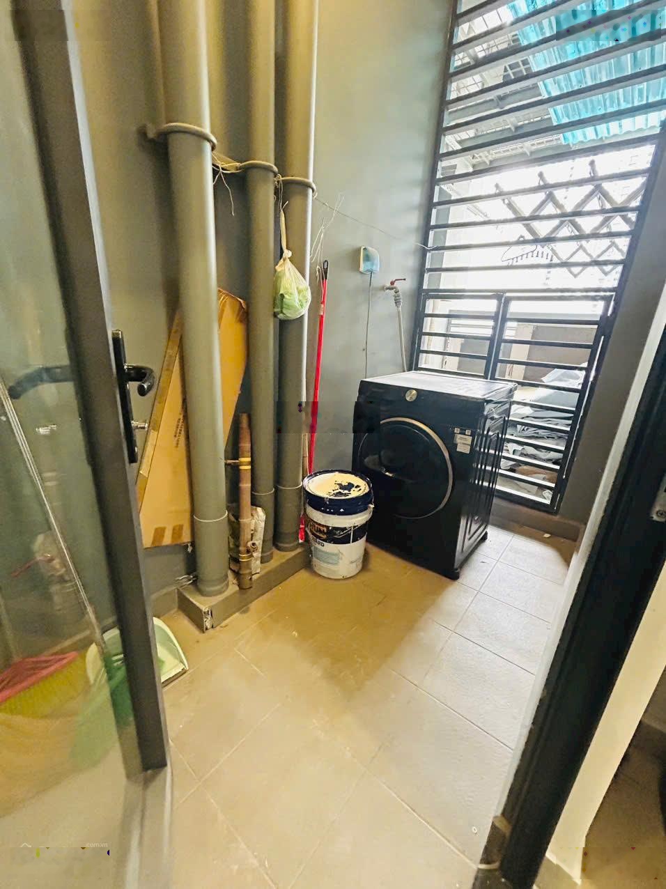 Bán Gấp! Giá tốt chỉ 83tr/m2 có ngay căn 2n2vs đẹp tại Saphire Vinhomes Smart City, tầng trung đẹp