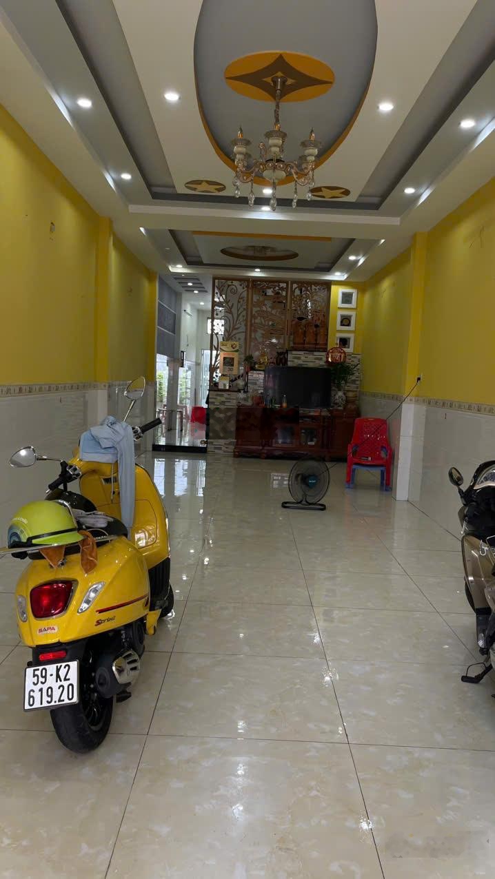 Bán nhà mặt phố, Cư Xá Phú Lâm B, MT lô F khu Cư Xá Phú Lâm B, P.13, Q.6, DT 4 x 25.5m, 2.5 tấm