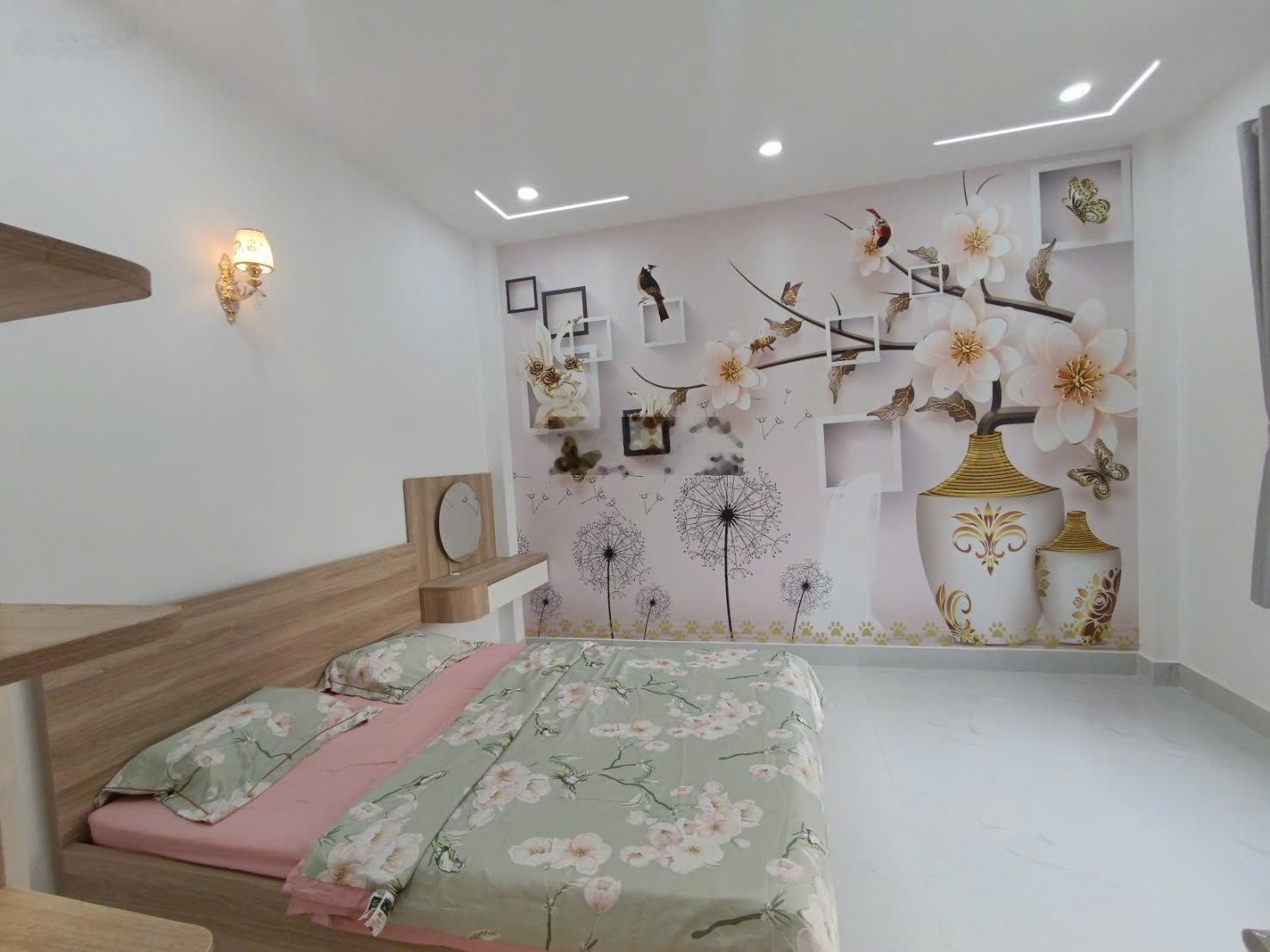 Bán nhà góc 2 mặt hẻm đường Tỉnh Lộ 10, sát đường 57 Tên Lửa, 5x13.6m, đúc 3 tấm