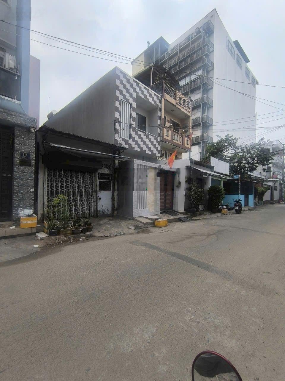 Bán nhà mặt tiền đường Nghiêm Toản - Lũy Bán Bích. DT 3.9m x 13.5m