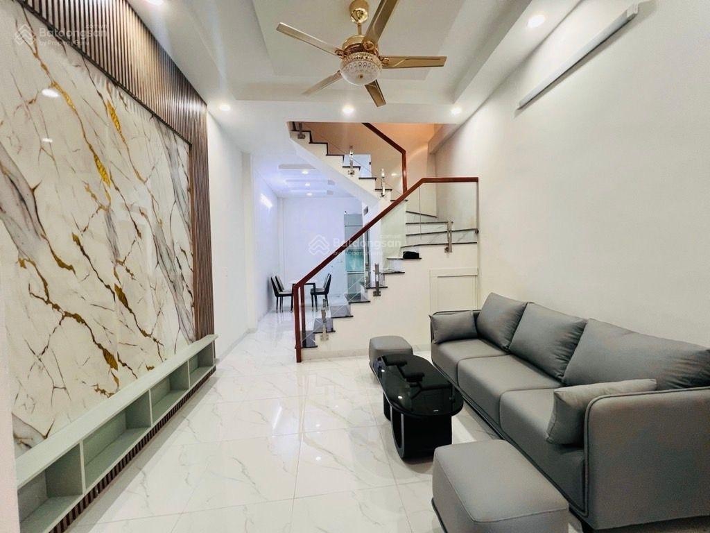 Giá HOT trước Tết giảm 100 triệu còn 5.7 tỷ SIÊU PHẨM NHÀ MỚI ĐẸP, SÁT HẺM XE TẢI, SỔ VUÔNG A4, KHU