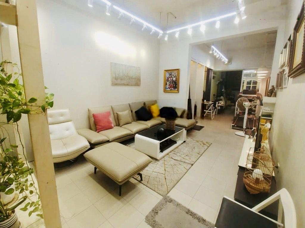 Phân lô vip-dân xây-ô tô đỗ ngày đêm-mặt ngõ-kinh doanh -dòng tiền-an cư & đầu tư đỉnh cao-sổ đẹp