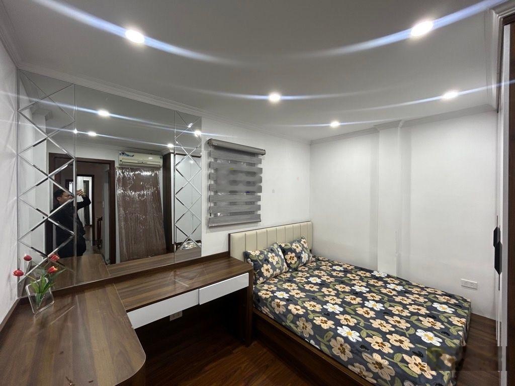 Ba Đình - 40m - 10 Tỷ Hơn - Tặng Hết Nội Thất V.I.P - Nhà Đẹp Đón Tết - Chỉ Xách Val Về Ở - Vị T