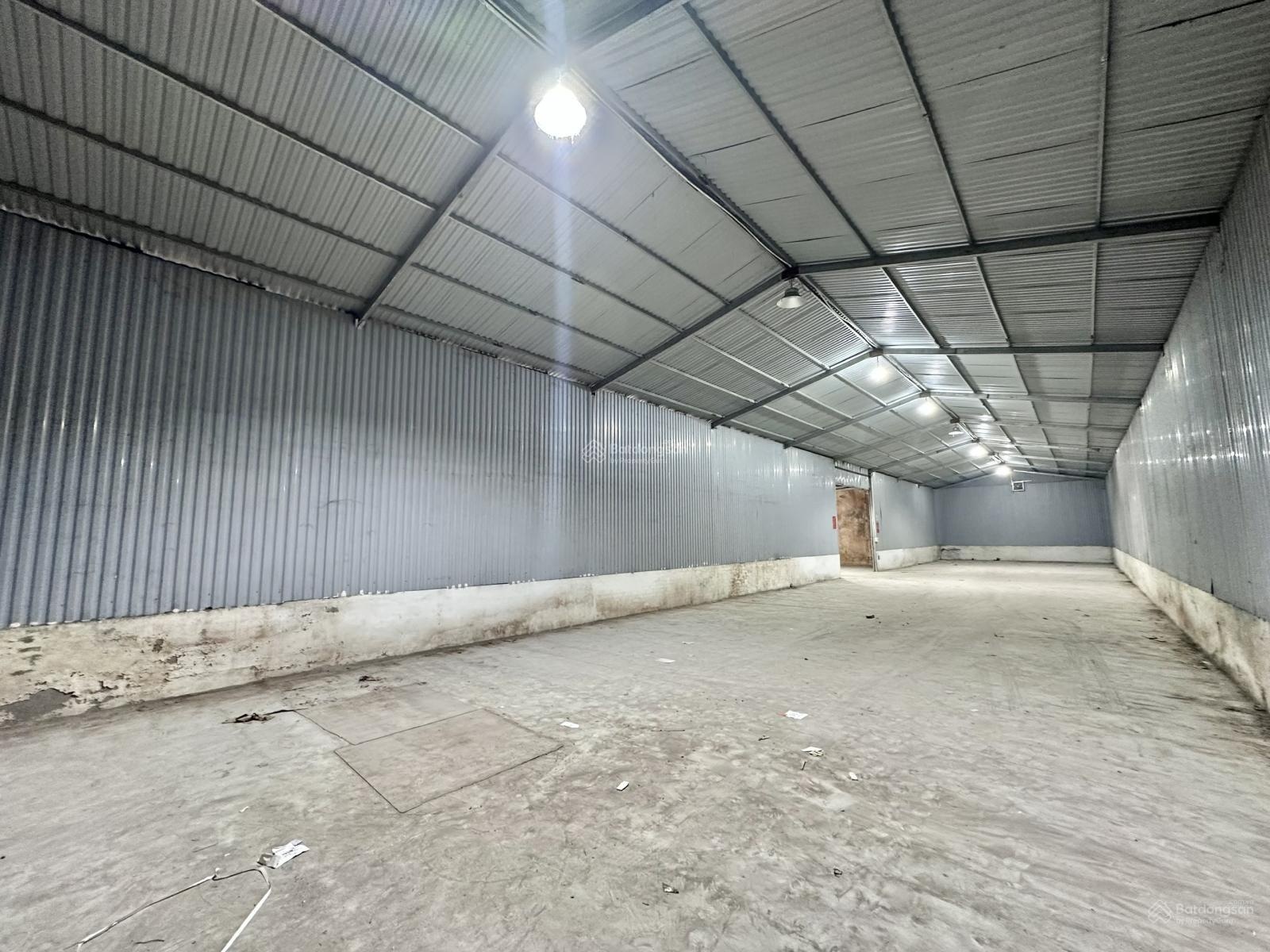 Cho thuê 410m2 kho xưởng đường Nguyễn Trãi, xuất VAT, giá 110k/m2/th