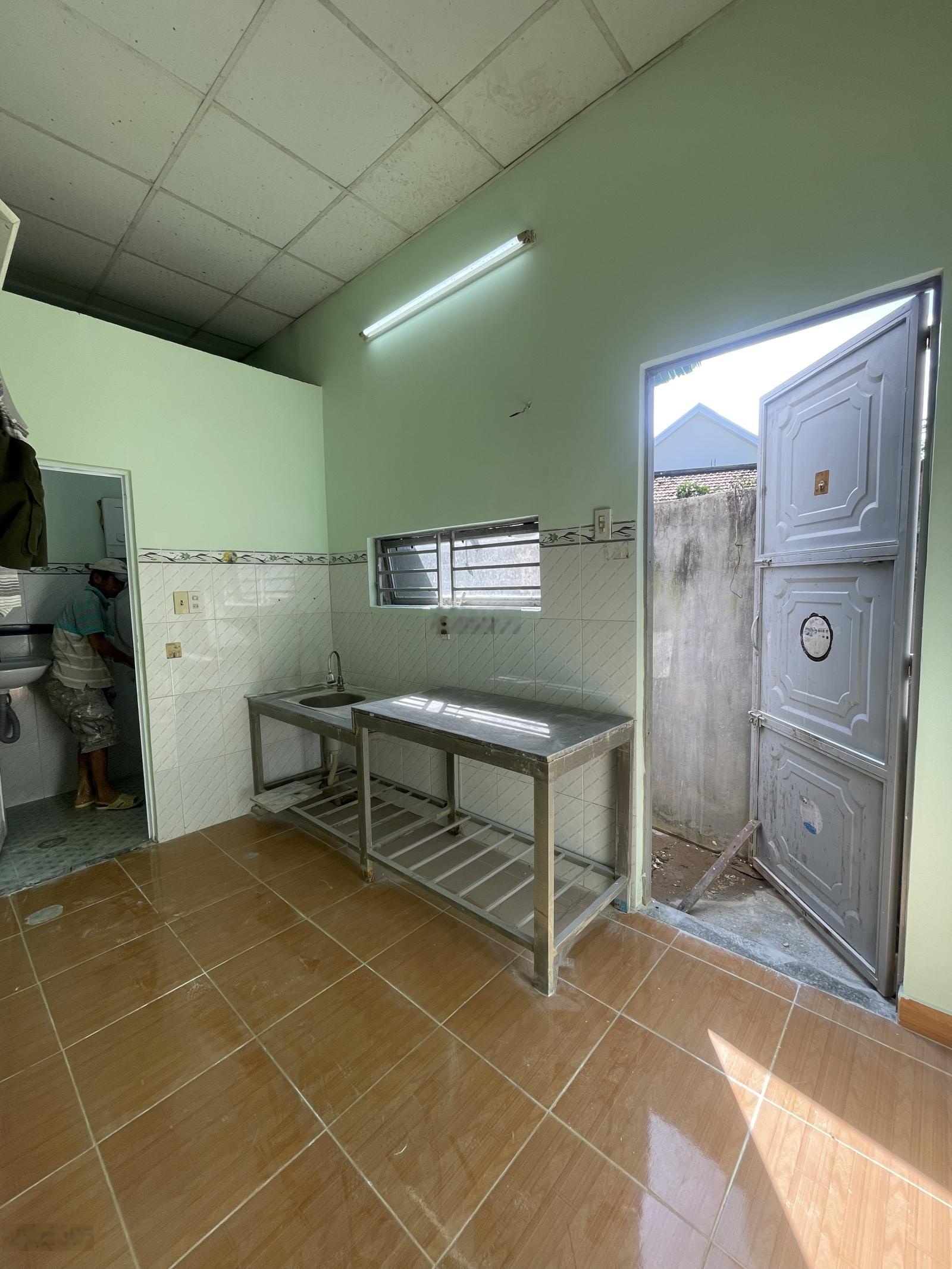 Cần bán nhà Thôn Tây, Vĩnh Phương, phường Bắc Nha Trang gần biển , ngay chợ