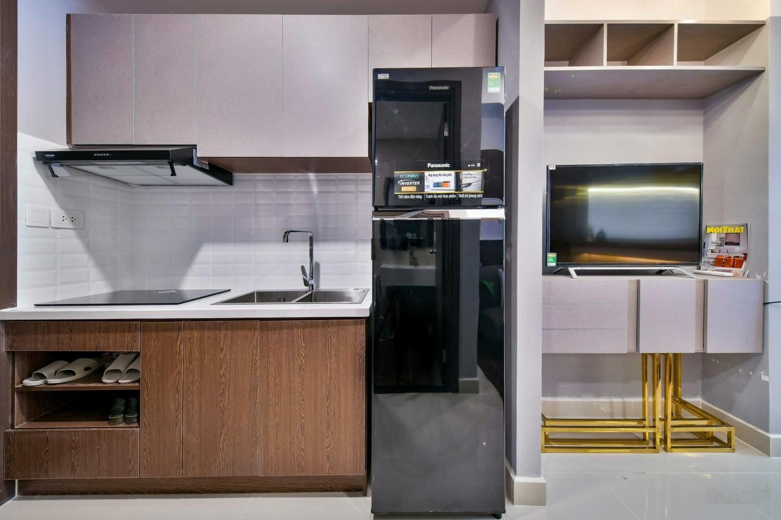 Thuê nhà đẹp view thoáng nội thất mới ở The Tresor số 39 Bến Vân Đồn Q4 giáp Q1, Q7. L/H 0772982397