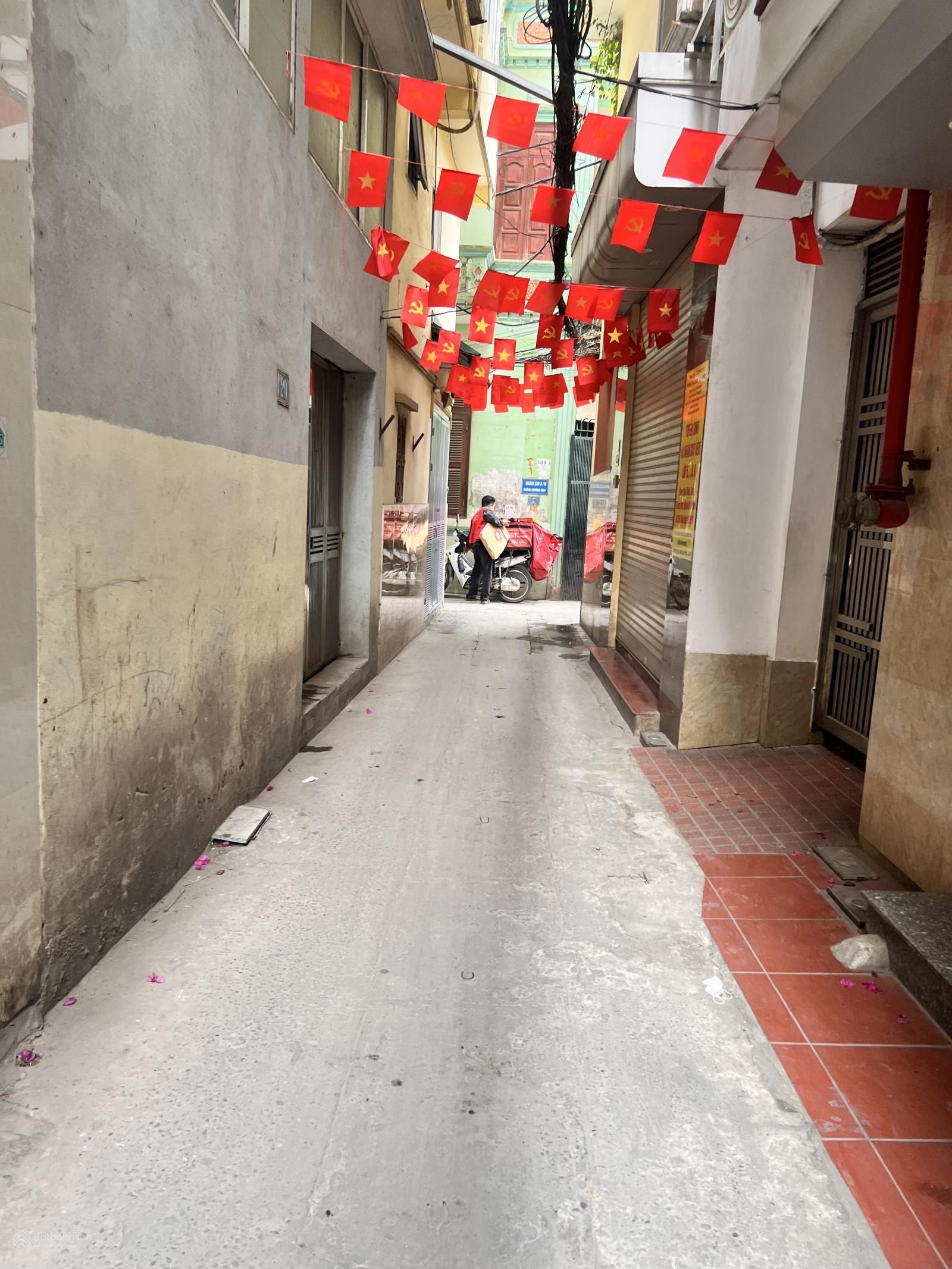 Bán nhà bằng b hoàng liệt hà nội 50m2 5 tầng 1 tum có thang máy 20m ra ngõ ô tô