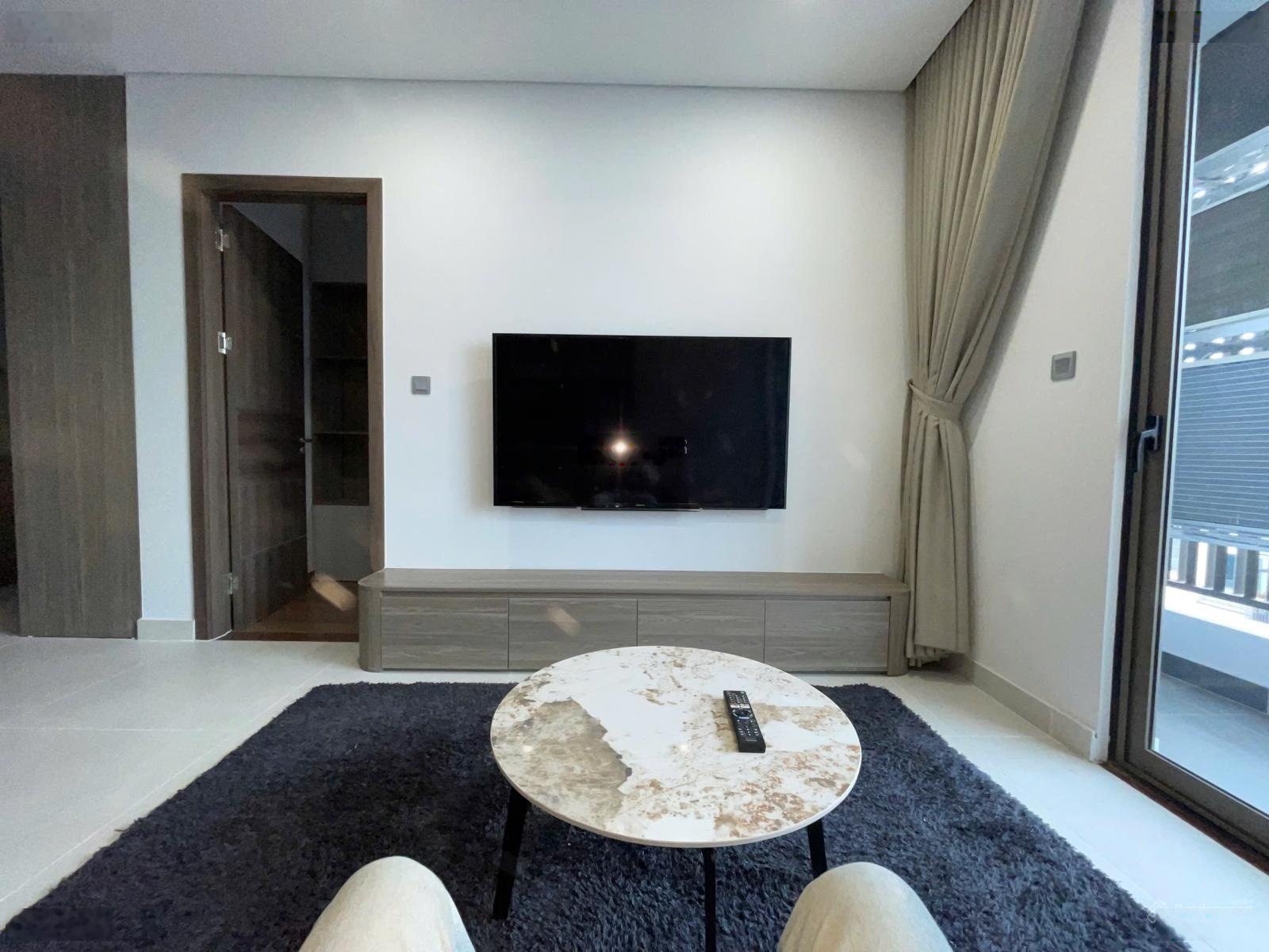 Cho thuê căn hộ chung cư 3 ngủ đầy đủ nội thất, phù hợp gia đình