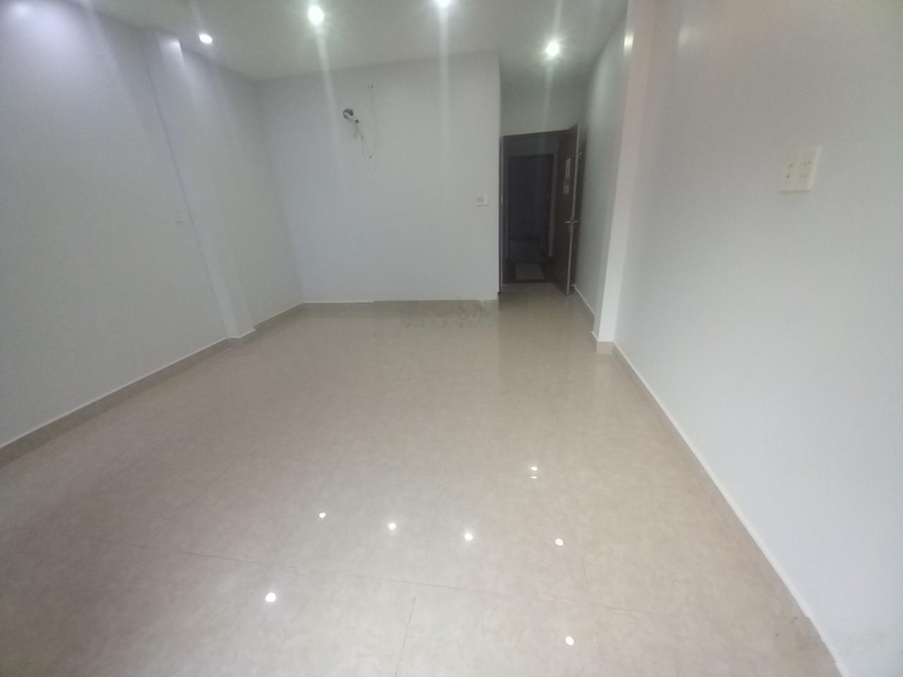 Nhà Hẻm Xe Hơi--Dương Quảng Hàm Phường 5_diện tích: 4x16m 4 Lầu 5 Phòng 5 Phòng-5wc=16 Triệu