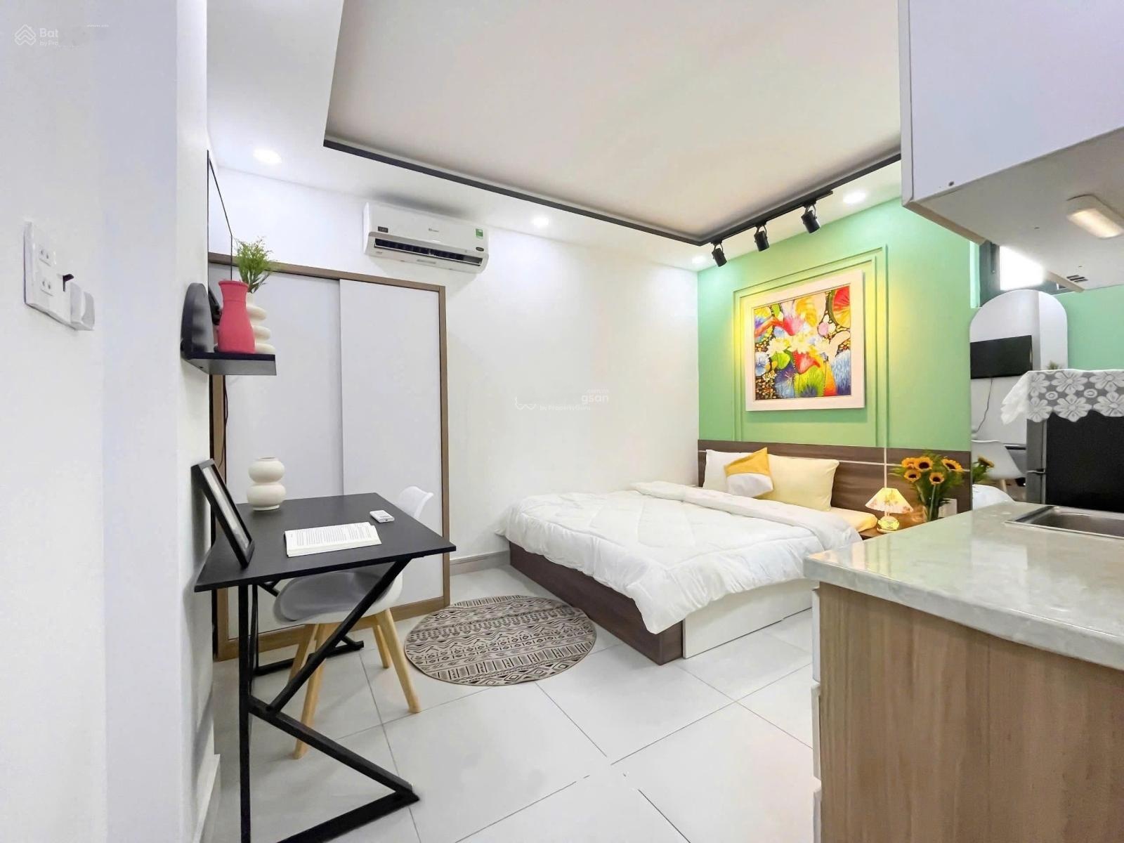 Cho thuê phòng studio đẹp có cửa sổ , 29m2 , có thang máy - gần vòng xoay dân chủ quận 3