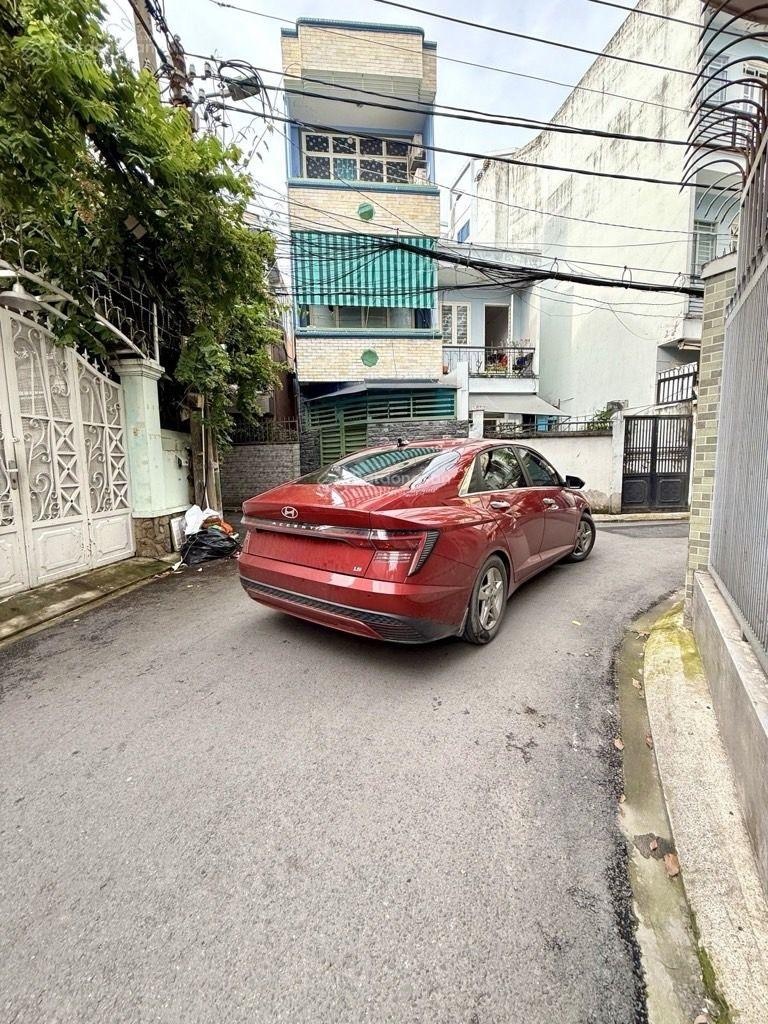 Nhà trống - 9,5 tỷ - 59m2 - ngang 5m x dài 12m - Lê Quang Định - Hẻm xe hơi tránh