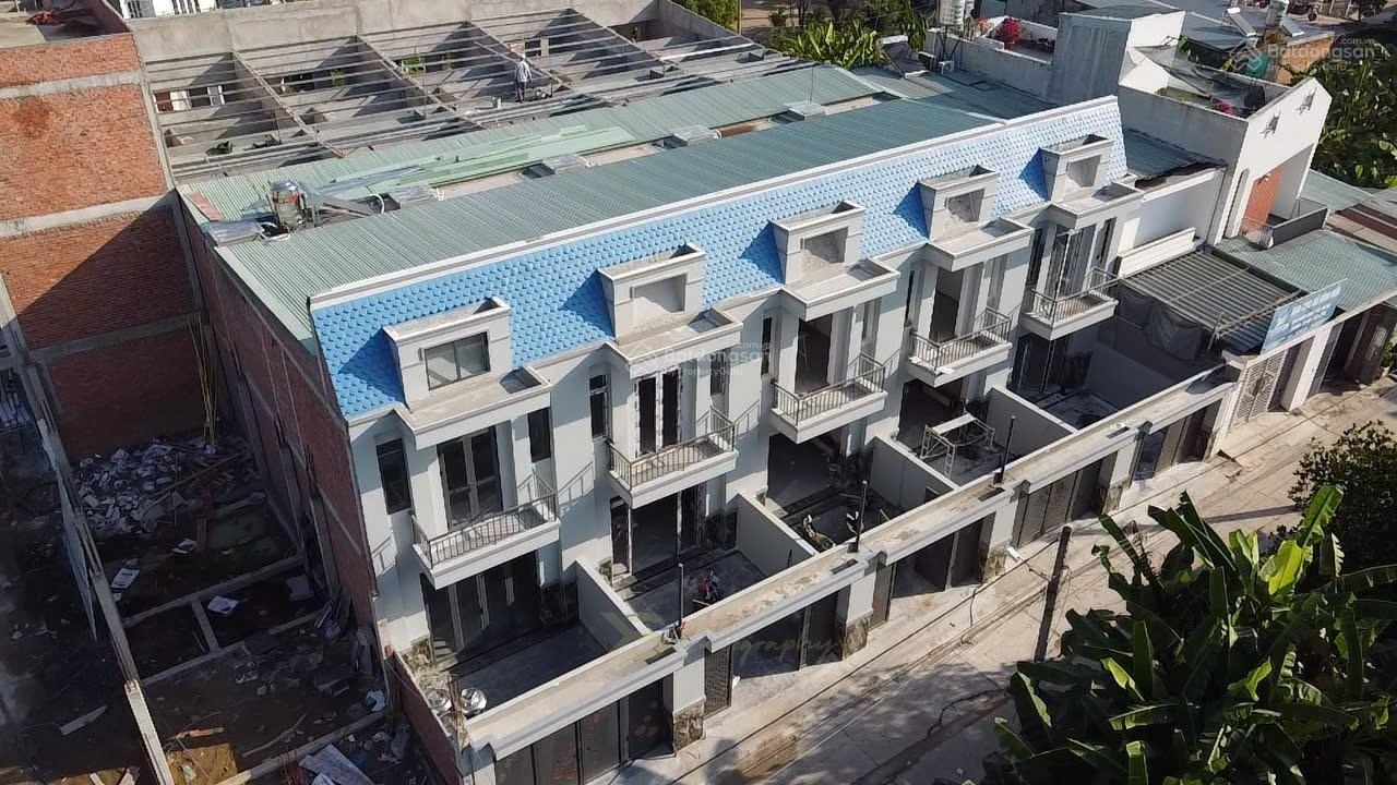 Bán Gấp Nhà 1 trệt 1 lầu sân xe hơi sổ hồng riêng thổ cư 100%, Gần cổng sau Văn Miếu Trấn Biên