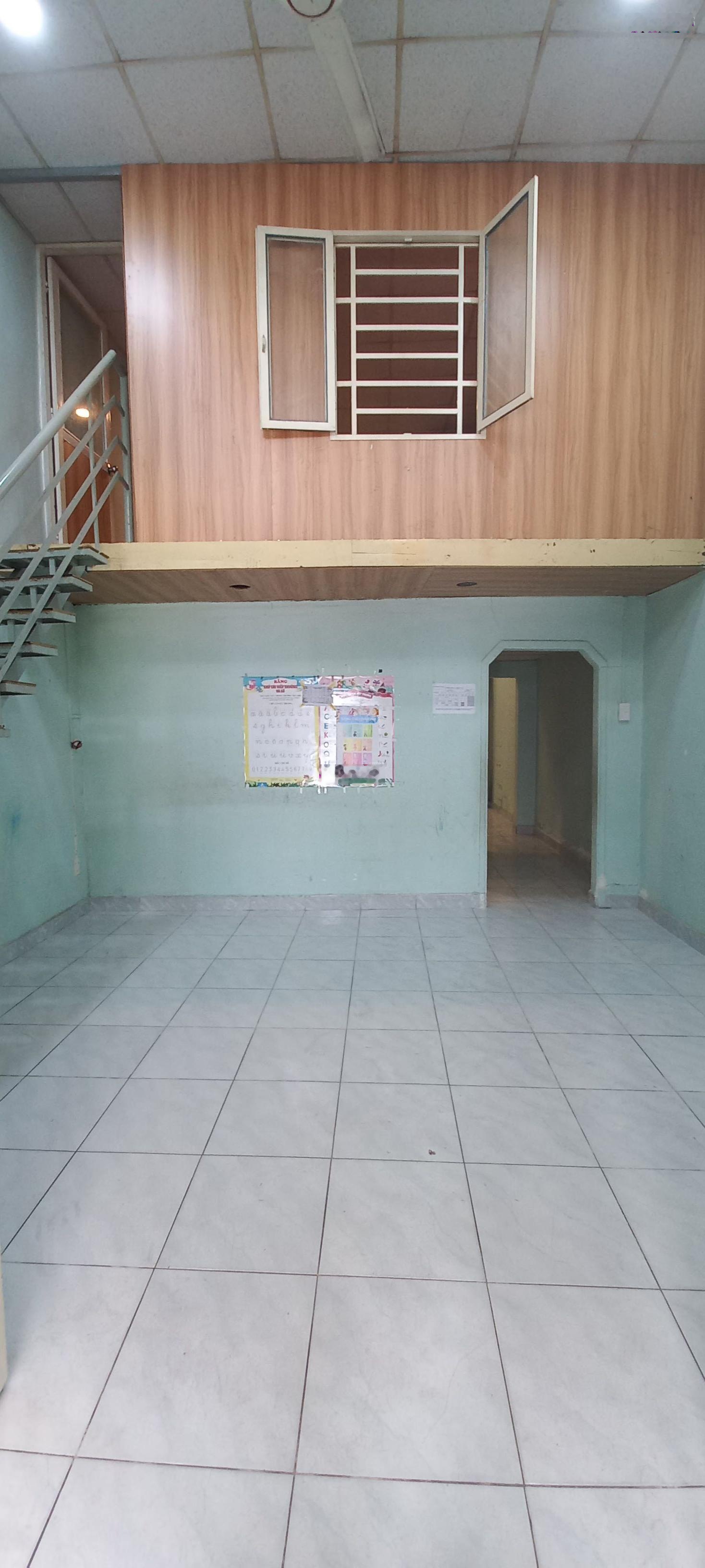 Mặt tiền vừa ở + kinh doanh cạnh lê văn việt _ 76m ngang 4.4 m_ hiệp phú _ thủ đức _ 5 .6 tỷ