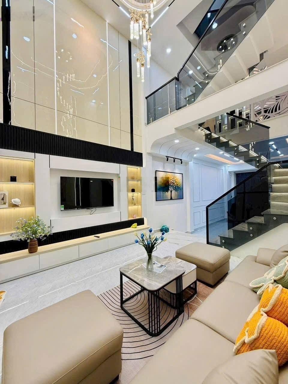 Nhà phố đẹp 4m x 13m 1 lửng 3 lầu full nội thất hẻm 7m đường Thạnh Lộc 37