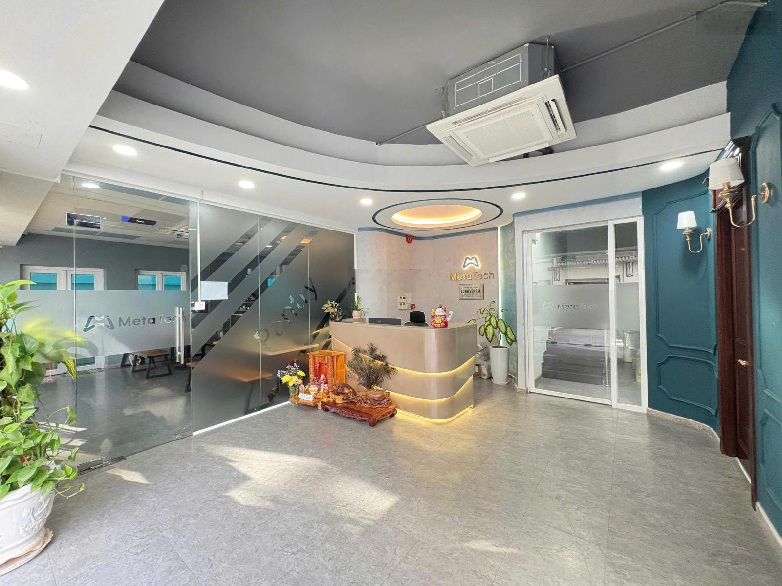 Cho thuê mặt bằng trệt căn góc 2 mặt tiền dt 100m2