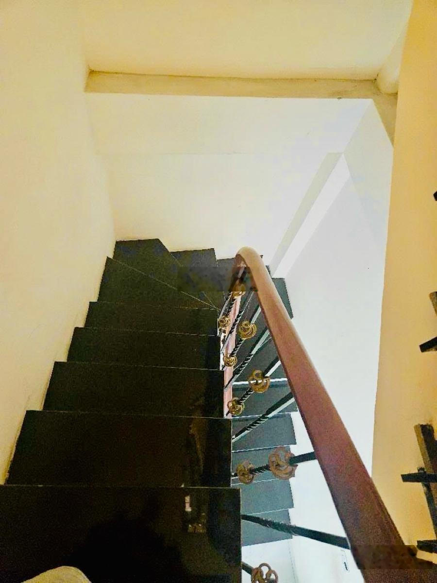 Hộ Khẩu Hai Bà Trưng, Nhà 6 Tầng Thang Máy, 72m2 sổ đỏ, cách phố 20m, nhà đẹp ở Luôn, giá 13.5 tỷ