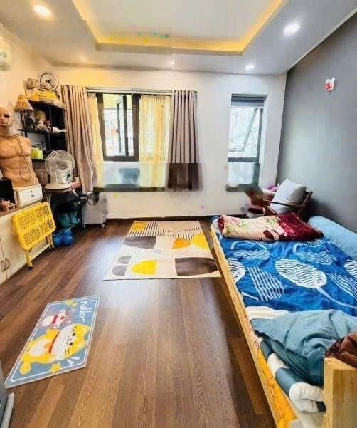 Bán nhà hẻm 3m lý thái tổ p1 quận 3 dt 4.3m x 6m 25m2 4 tầng giá 6.3 tỷ thương lượng