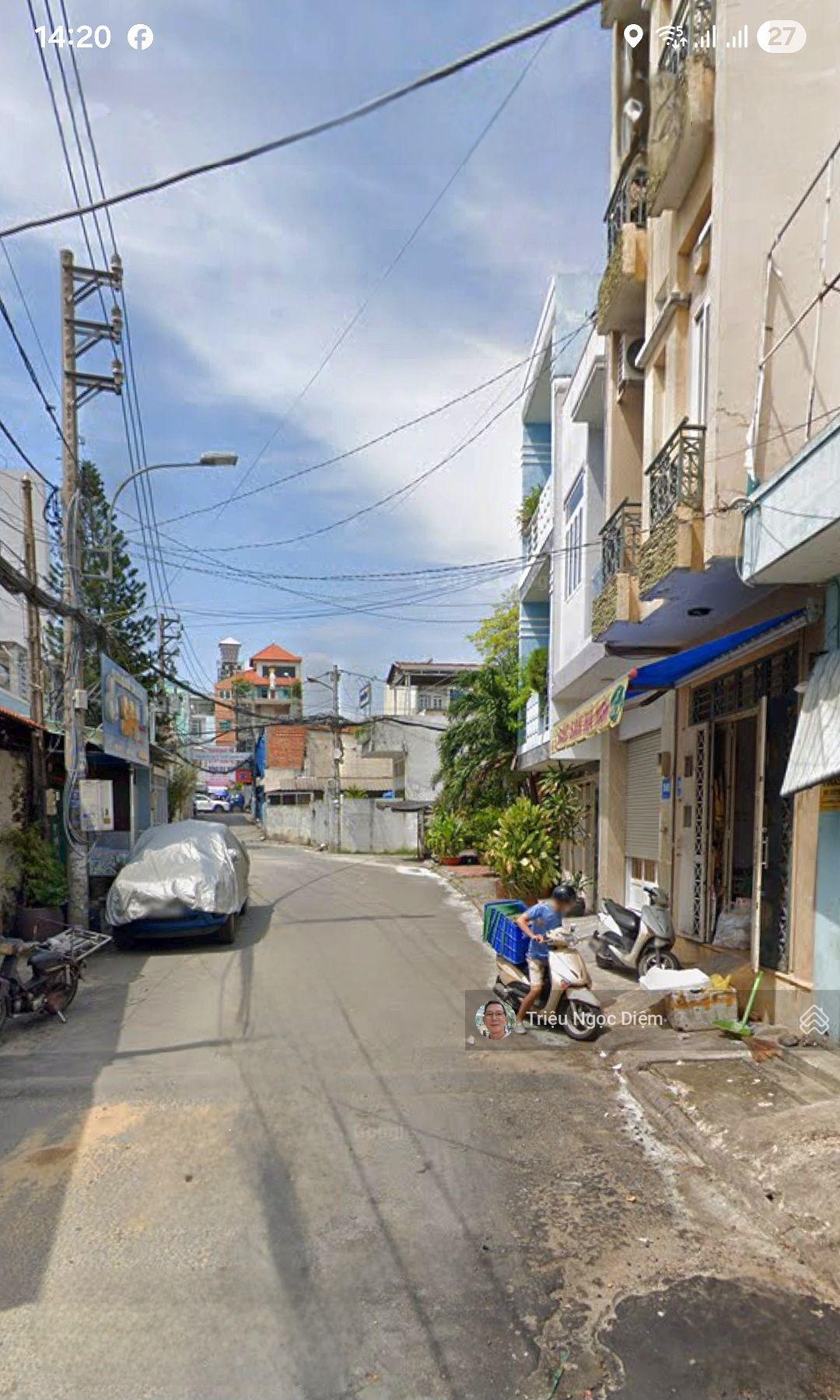 Ngay emart phan văn trị đất vàng xây chdv 102m2 hẻm nhựa 10m chỉ 12.2 tỷ