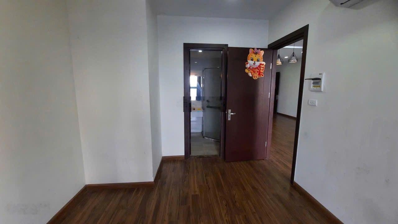 Cho thuê CHCC Vimeco Nguyễn Chánh, gần Phạm Hùng, Trần Duy Hưng, 80m2 2PN, 12tr, ở ngay